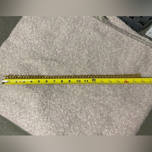 GOLD Tone Hexagon Link Chain Fashion Necklace, Snap Lock Clasp, 18” - Picture 6 of 6